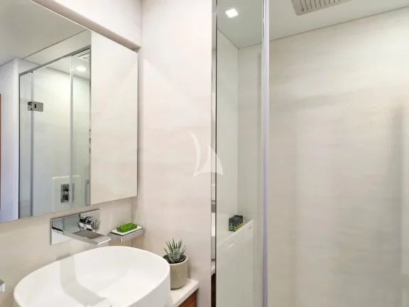 Sistership (Guest bathroom)