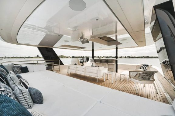 Flybridge