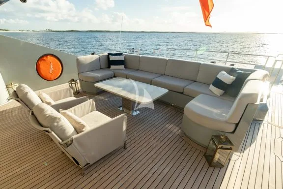 Aft Deck Seating