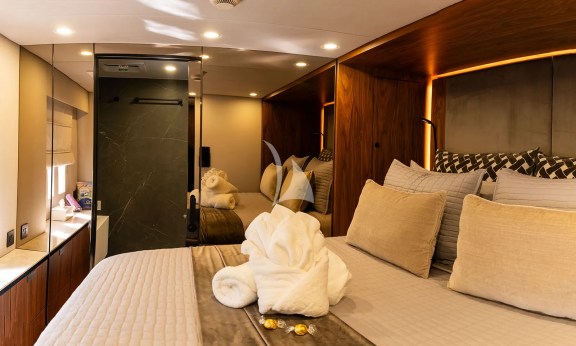 Image of ENCORE yacht #21