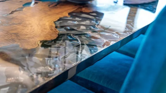 Main Deck Dining Table Detail