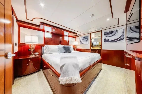 Image of JUST ENOUGH yacht #24