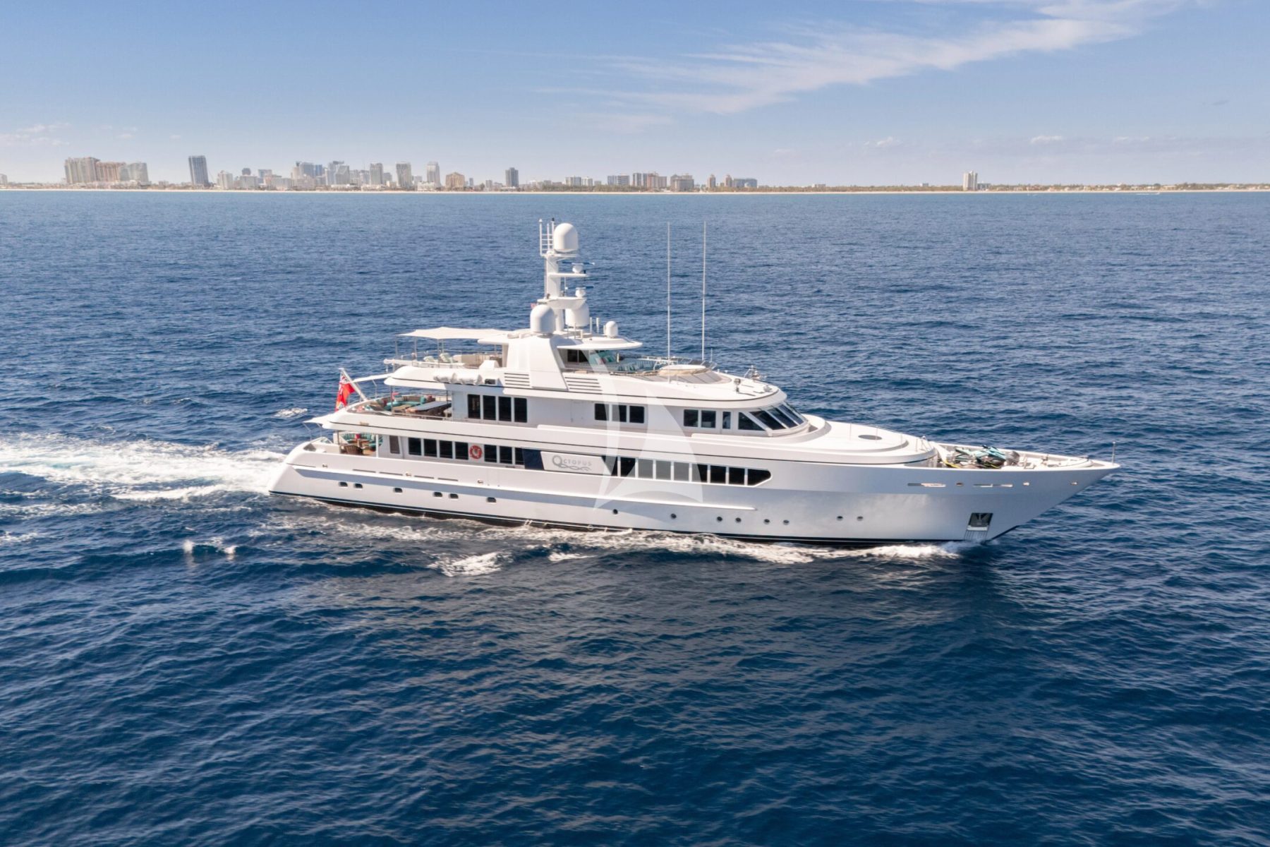 Main image of OCTOPUS yacht