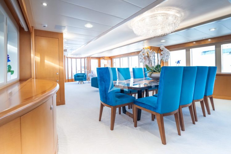 Main Deck Dining