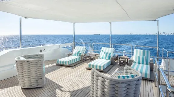 Sundeck Aft