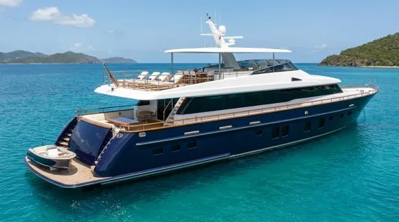 BVI Amels 180 Class (or similar)