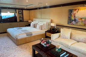 Real Yacht Image from Review