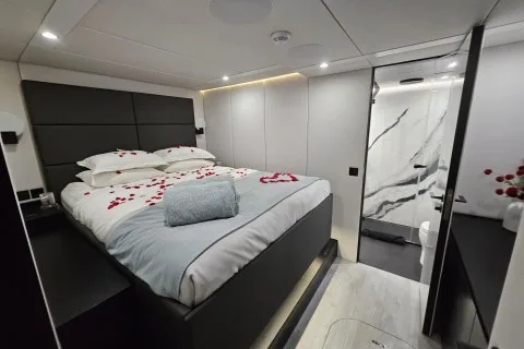 Mo's photo from the onboard visit