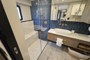 Real Yacht Image from Review