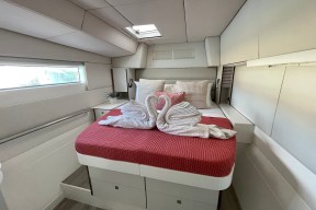 Real Yacht Image from Review