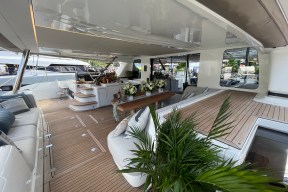 Real Yacht Image from Review