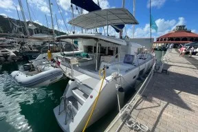 Real Yacht Image from Review