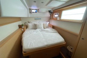 Real Yacht Image from Review