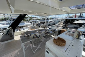 Real Yacht Image from Review