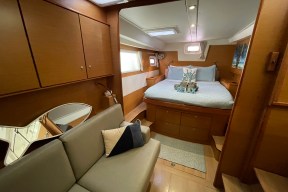 Real Yacht Image from Review