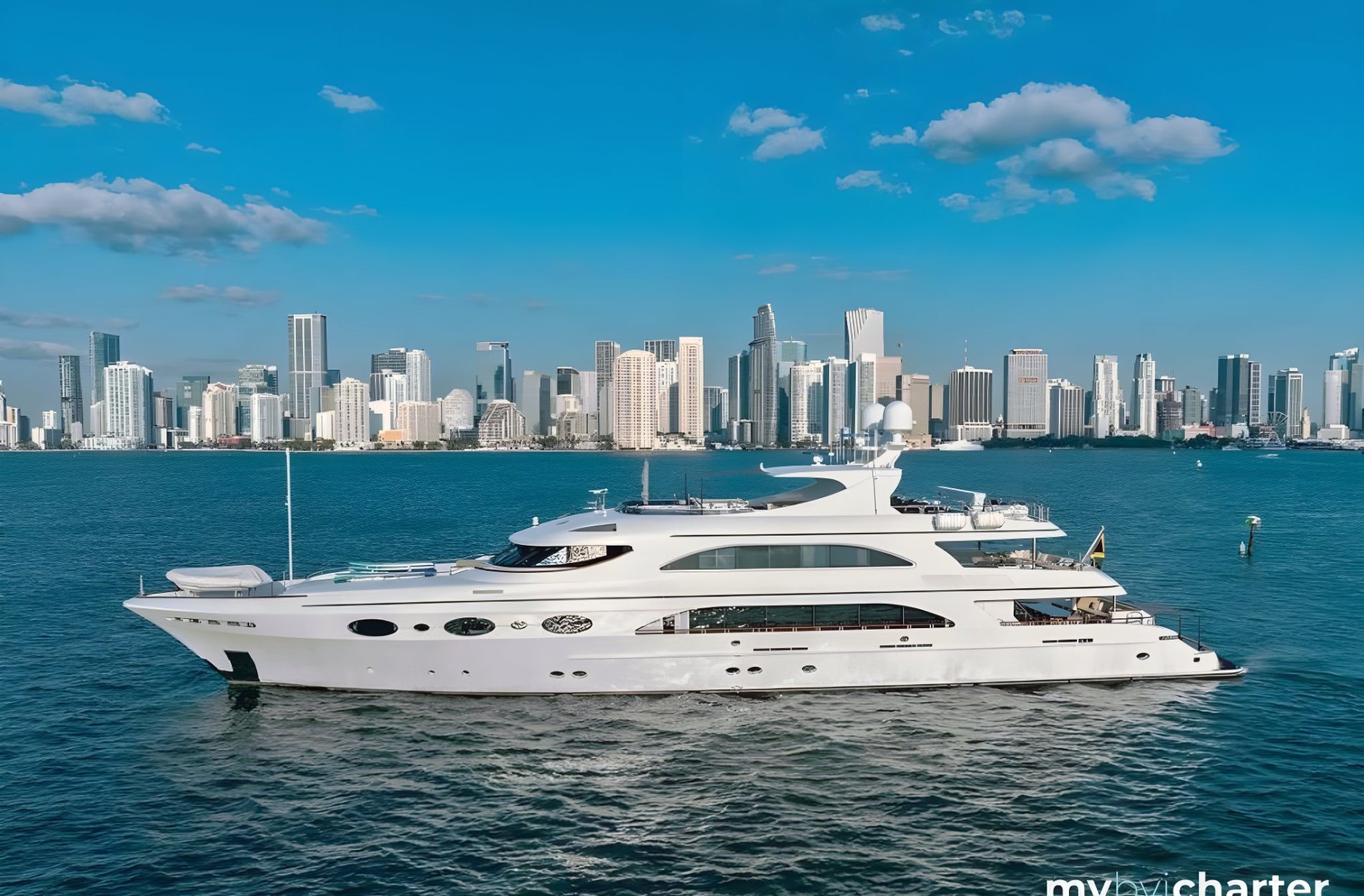 superyacht Sweet Caroline II