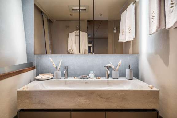 Image of VIVA LA VIDA yacht #7