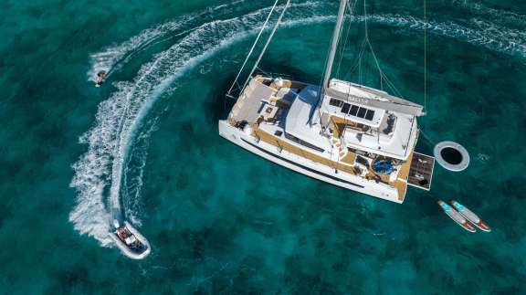 Image of LA VIE EST BELLE yacht #19