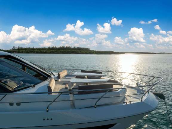 Image of Optimus Prime yacht #11