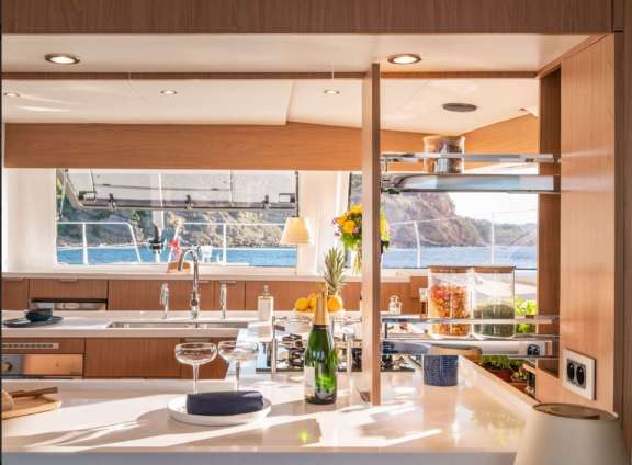 Image of DREAM ON yacht #11