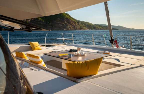 Image of DREAM ON yacht #13