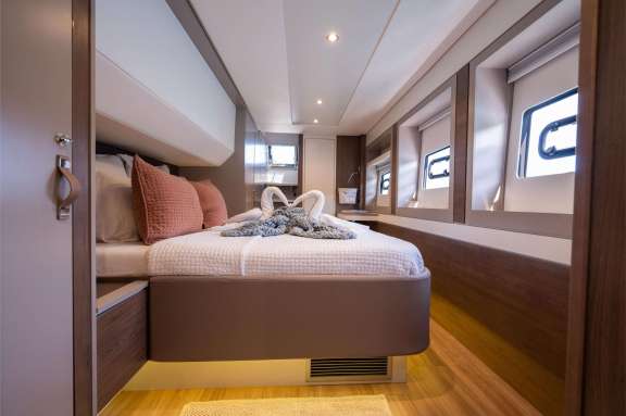 Image of SUN DAZE yacht #12