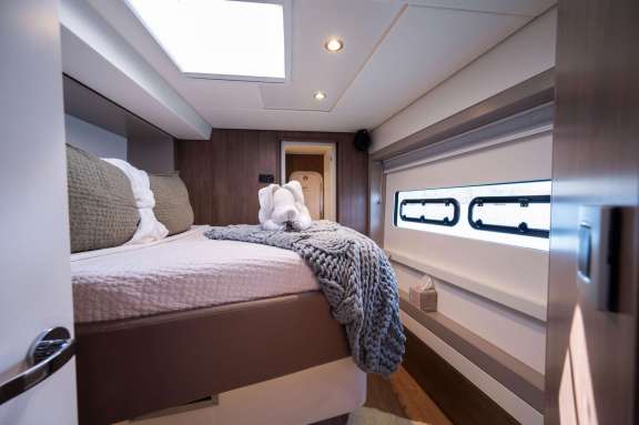 Image of SUN DAZE yacht #13