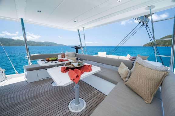 Image of SUN DAZE yacht #7