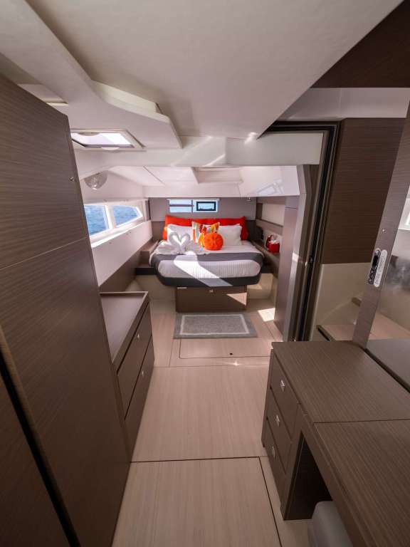 Image of LIVIN yacht #6