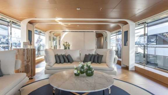 ALLURIA - Main salon (2025)