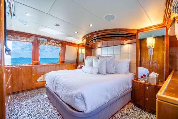 Image of Done Deal yacht #8