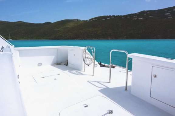 LARGE FISHING AND WATERSPORTS COCKPIT