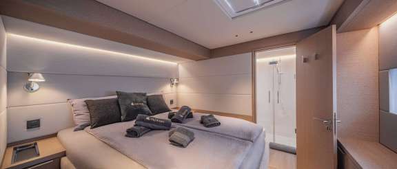 Image of Triwing Endor yacht #8