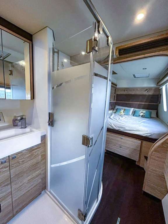 Image of STELLA BLUE yacht #13