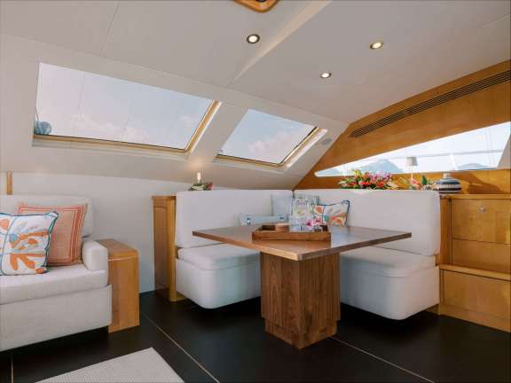 Image of AVANTI yacht #11