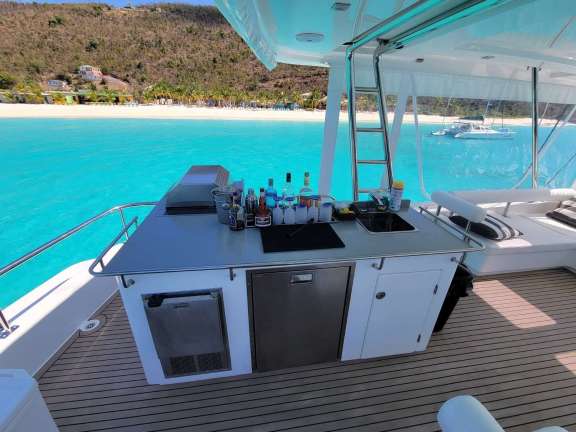 Image of SHIPS & GIGGLES yacht #13