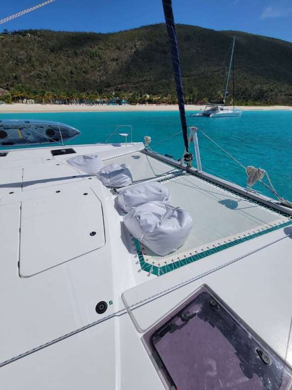 Image of SHIPS & GIGGLES yacht #5