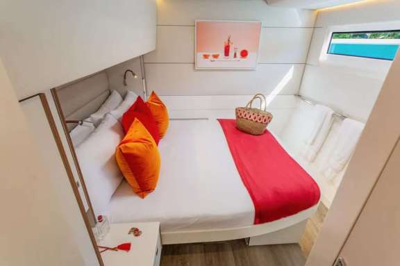 Image of CELESTINE yacht #18