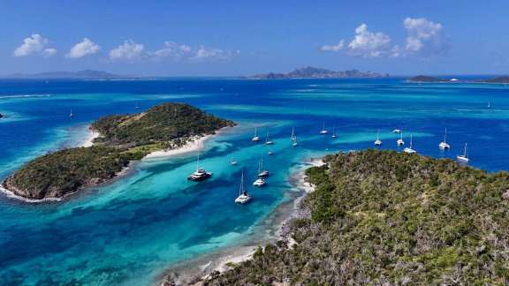 Image of yolo yacht #11