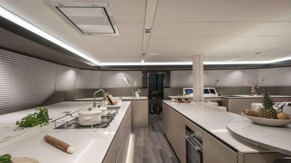 Image of yolo yacht #15