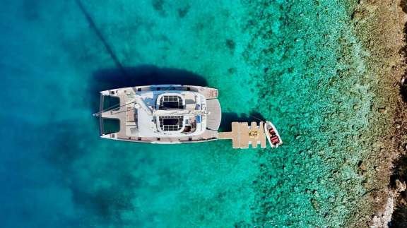 Image of yolo yacht #3