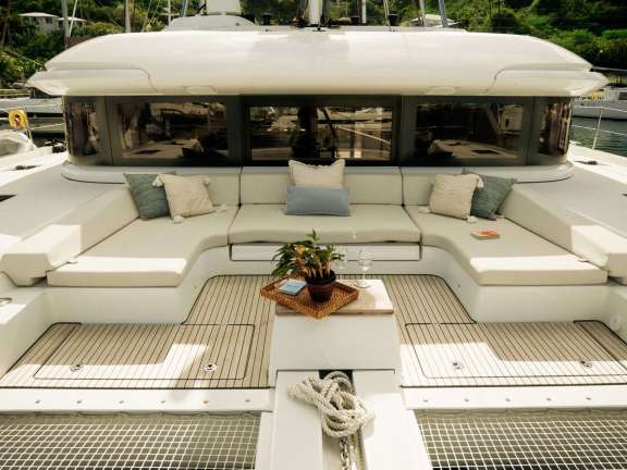 Image of Luna Nova yacht #10
