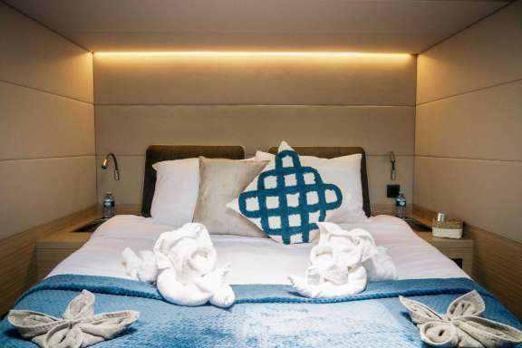 Image of Luna Nova yacht #7