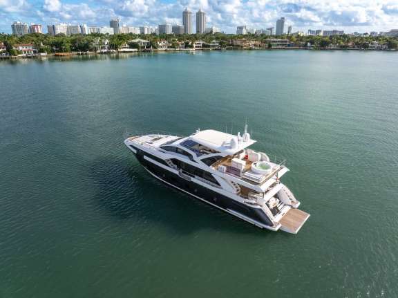 Image of Cloud 9 yacht #11