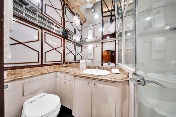 Image of Seaspeak yacht #9