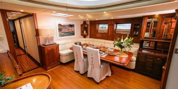 Image of YQUEM yacht #3