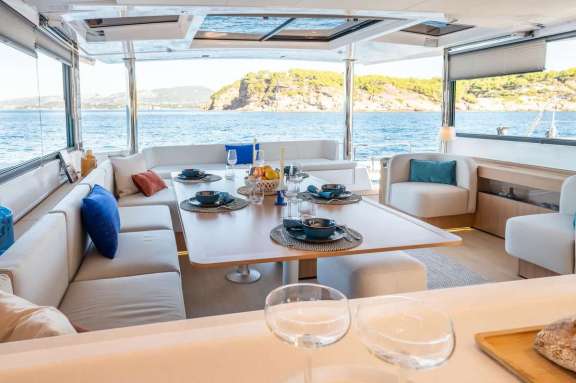 Image of JUMEAUX yacht #10