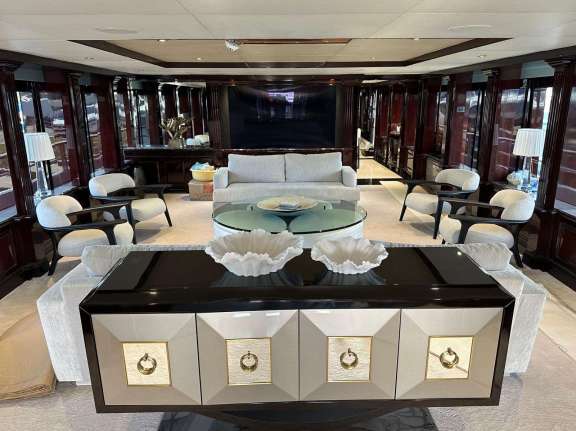 Main Salon Looking Foward