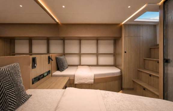 Image of Tupelo Honey yacht #12