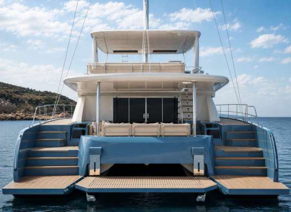 Image of Tupelo Honey yacht #4